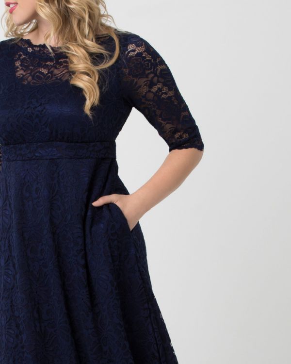 Leona Plus Size Lace Gown in Nocturnal Navy