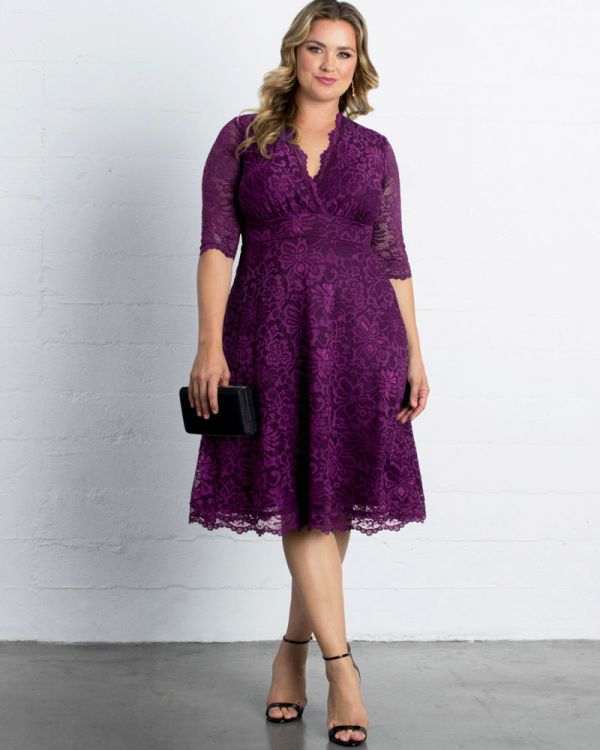 Mademoiselle Lace Dress in Berry Bliss