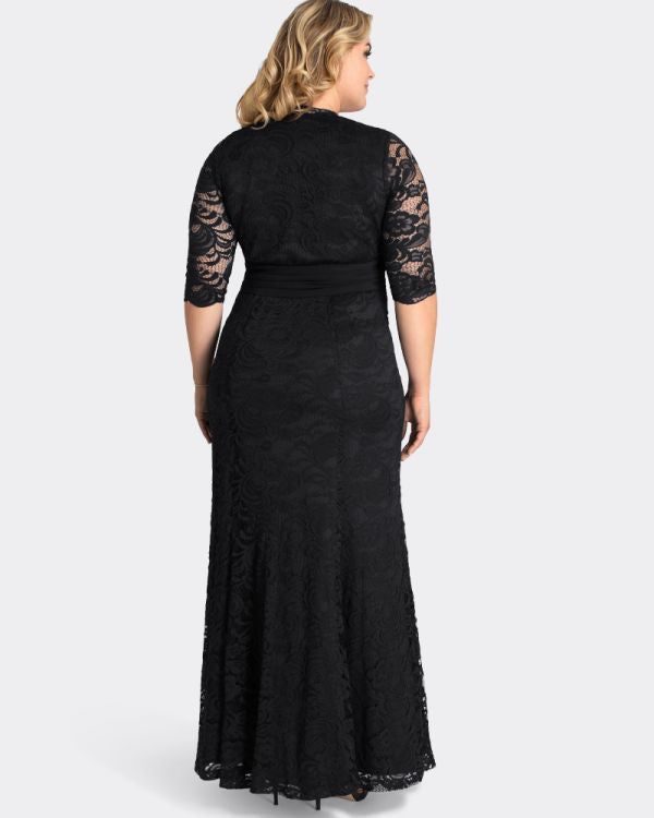 Screen Siren Lace Gown in Onyx