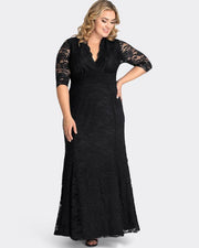 Screen Siren Lace Gown in Onyx