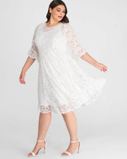 Livi Lace Dress in Pearl