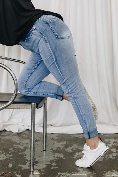 Frayed Slim Fit Jean in Light Denim
