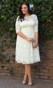 Aurora Lace Wedding Dress in Ivory